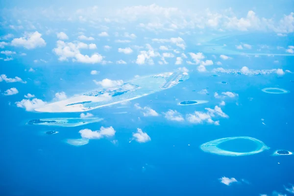 Hermosa isla de Maldivas — Foto de Stock