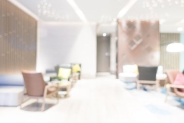 Otel lobisinde bulanıklık