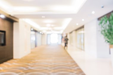 Otel lobisinde bulanıklık