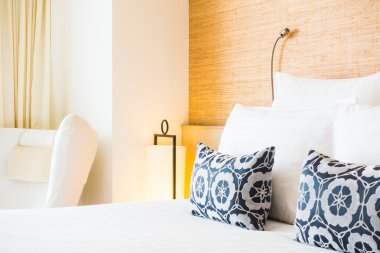 Güzel beyaz yastık