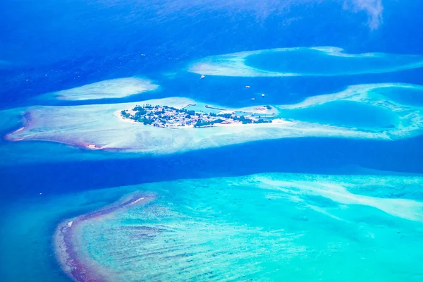 Прекрасного острова Мальдіви — стокове фото