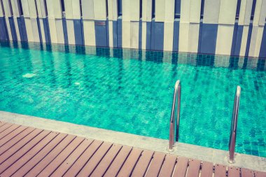 Açık Yüzme Havuzu