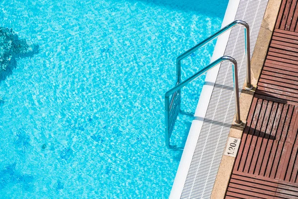 Outdoor swimming pool — Stock Photo, Image
