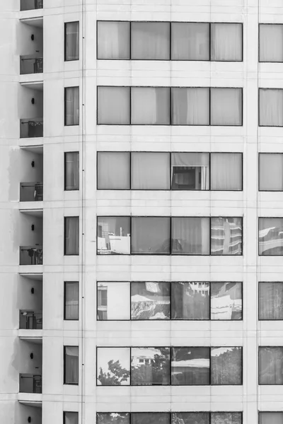 Hermoso edificio de oficinas de arquitectura — Foto de Stock