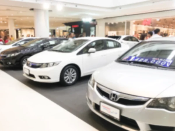 Salle d'exposition abstraite de voiture flou — Photo