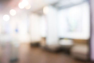 Otel lobisinde bulanıklık