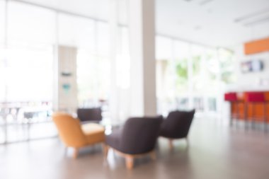 Otel lobisinde bulanıklık