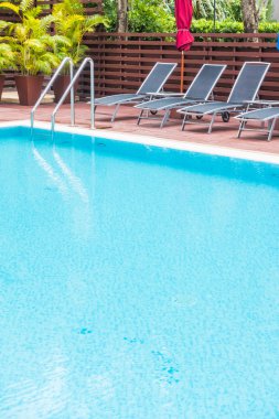 Açık Yüzme Havuzu