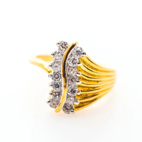 Schöner luxuriöser Goldring mit Schmuckdiamanten — Stockfoto