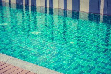 Açık Yüzme Havuzu