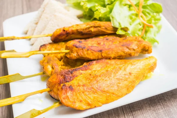 Satay de pollo a la parrilla — Foto de Stock