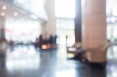 Otel lobisinde bulanıklık