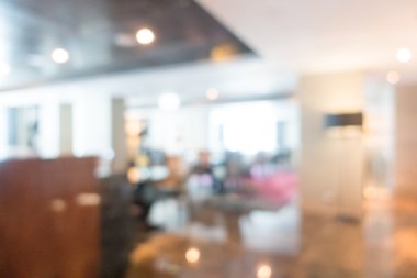 Otel lobisinde bulanıklık