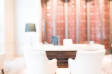 Otel lobisinde bulanıklık