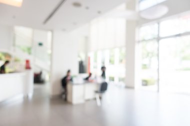 Otel lobisinde bulanıklık