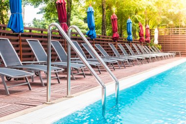 Otelde Açık Yüzme Havuzu