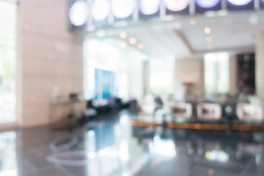 Otel lobisinde bulanıklık