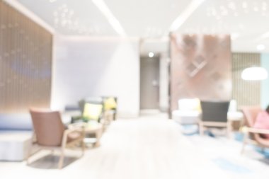 Otel lobisinde bulanıklık