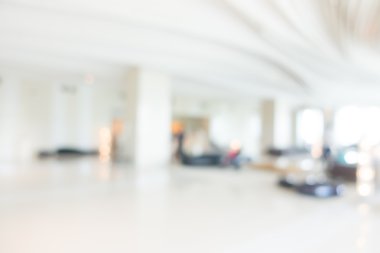 Otel lobisinde bulanıklık