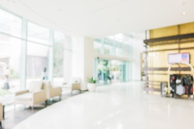 Otel lobisinde bulanıklık