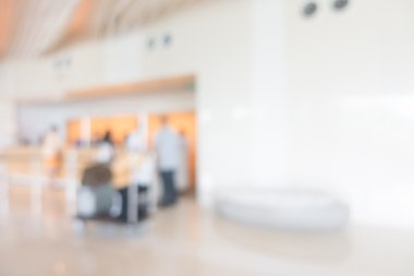 Otel lobisinde bulanıklık