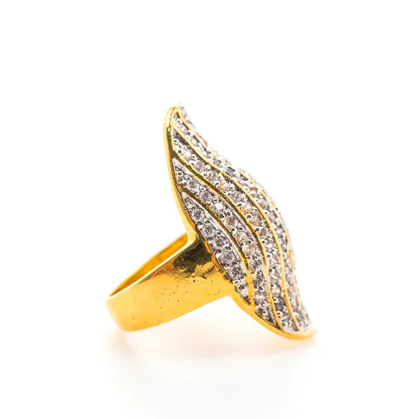 Piękny, luksusowy złoty pierścień — Zdjęcie stockowe