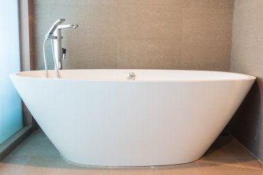 Güzel lüks beyaz küvet