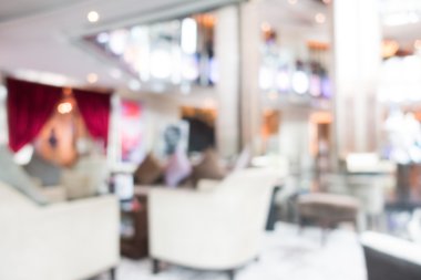 Otel lobisinde bulanıklık