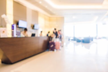 Otel lobisinde bulanıklık