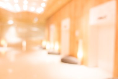 Otel lobisinde bulanıklık