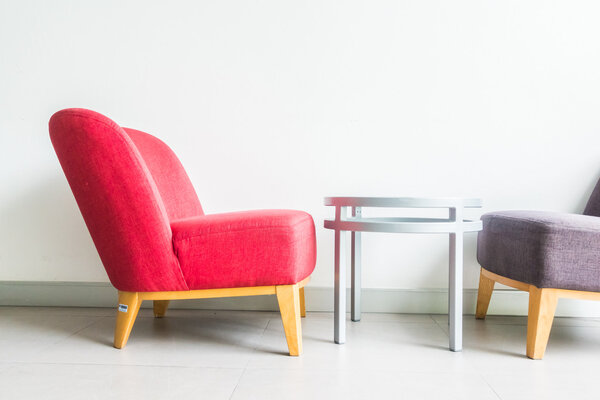 Красивый диван
