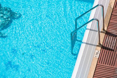 Açık Yüzme Havuzu