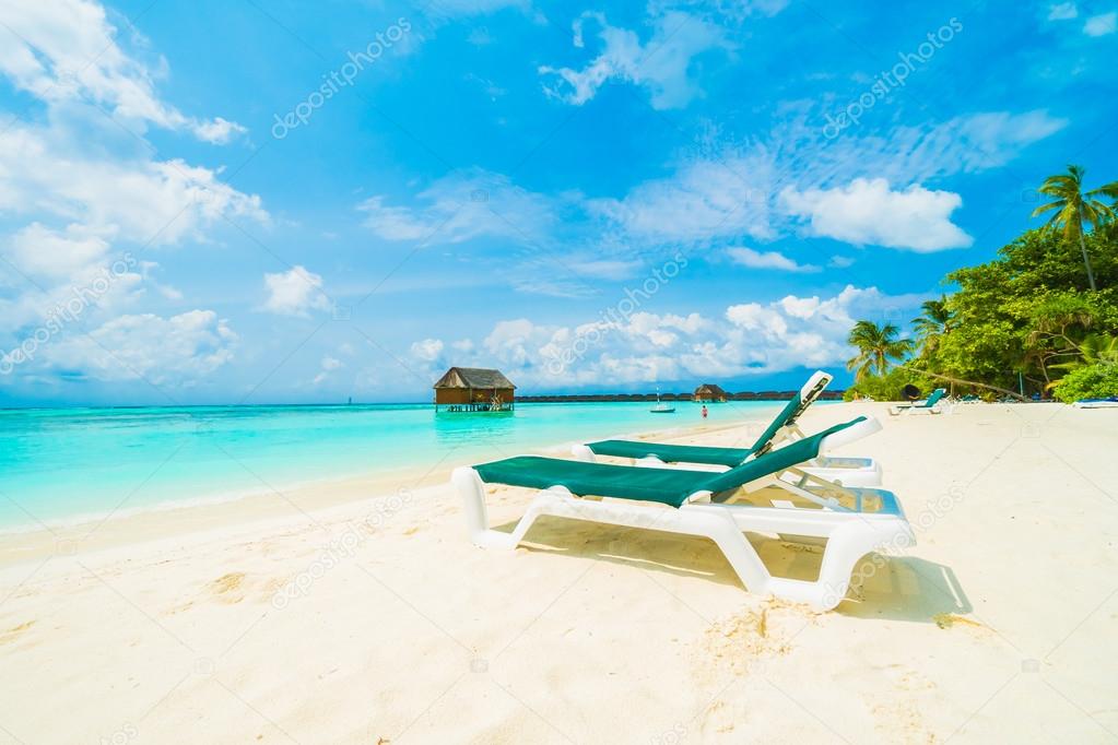 tropical Maldives resort 