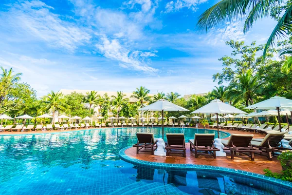 Freibad im Hotel — Stockfoto