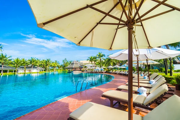 Freibad im Hotel — Stockfoto