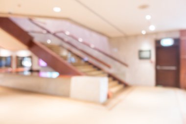 Otel lobisinde bulanıklık