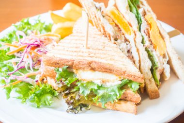 Sandviç üzerinde odak noktası