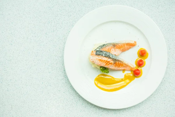 Filetto di pesce salmone bistecca — Foto Stock