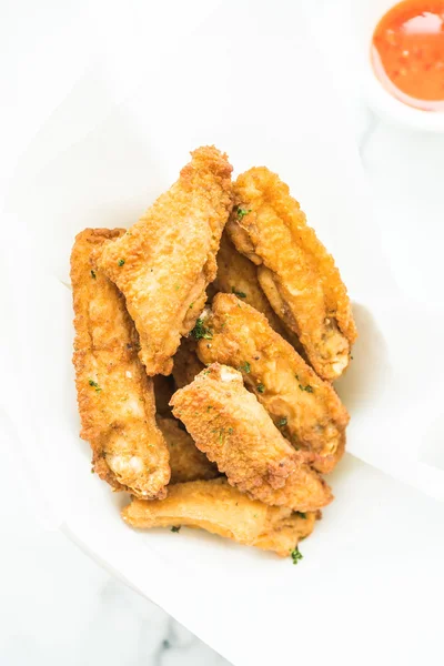 Gebratene knusprige Chicken Wings — Stockfoto