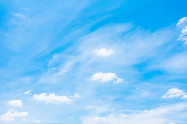 White clouds on blue sky — Stock Photo, Image