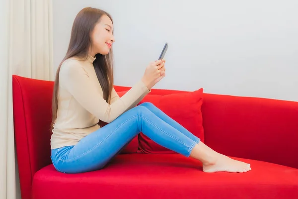 Portrait Beautiful Young Asian Woman Use Smart Mobile Phone Sofa — Stock Photo, Image