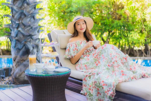 Beautiful Portrait Young Asian Woman Afternnoon Tea Set Coffee Sit — Stock Photo, Image