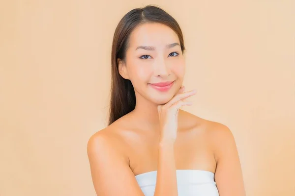 Porträt Schöne Junge Asiatische Frau Mit Beauty Spa Kosmetische Make — Stockfoto