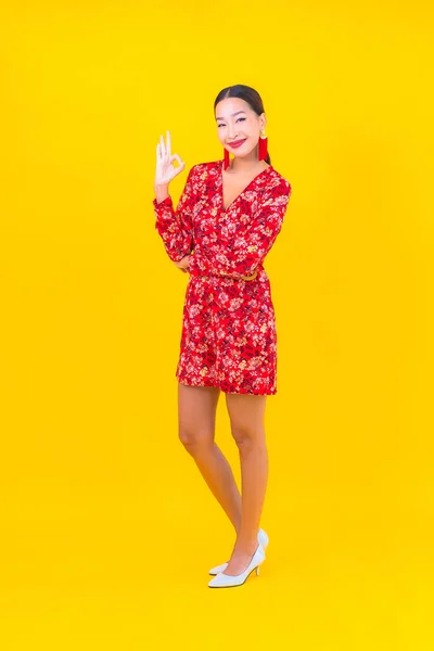 Portrait Beautiful Young Asian Woman Smile Action Chinese New Year — Stock Photo, Image