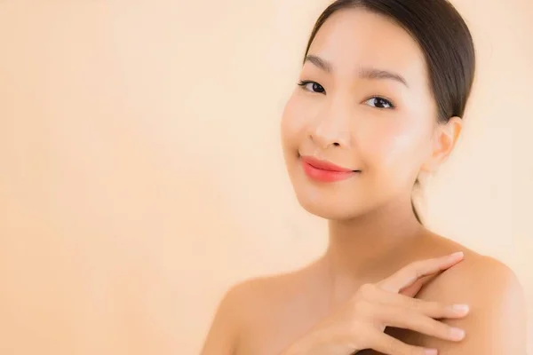 Portrait Belle Jeune Asiatique Visage Femme Avec Beauté Spa Bien — Photo