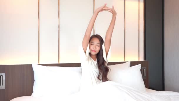 Séquences Belle Femme Asiatique Relaxant Maison — Video