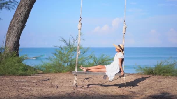 Imagini Femeie Asiatică Frumoasă Malul Mării Timpul Vacanței — Videoclip de stoc