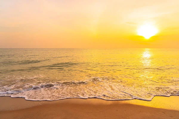 Günbatımında Gün Doğumunda Tatil Tatil Için Deniz Kıyılarının Güzel Manzarası — Stok fotoğraf