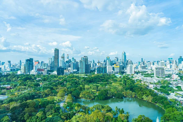 Schöne Landschaft Des Stadtbildes Mit Stadtgebäude Rund Den Lumpini Park — Stockfoto