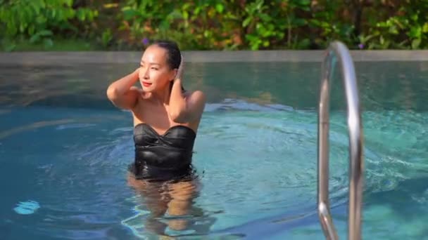 Záběry Krásné Mladé Asijské Ženy Relax Úsměv Volný Čas Kolem — Stock video